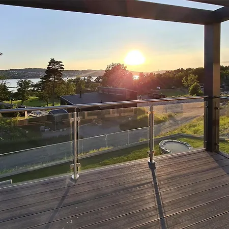 Feriehus Cozy In Brevik With House Sea View Brevik (Telemark)